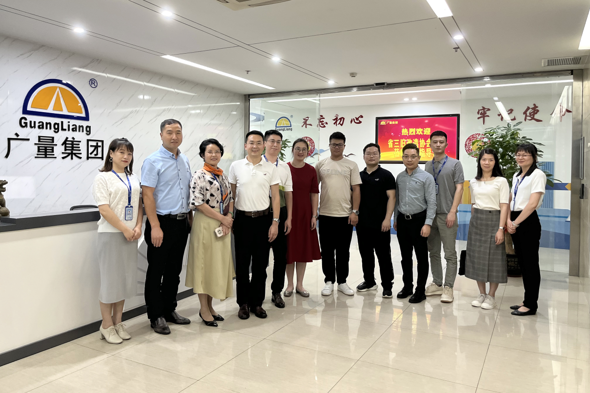广东省三旧刷新协会秘书长田灼烁一行走访调研437ccm必赢国际集团