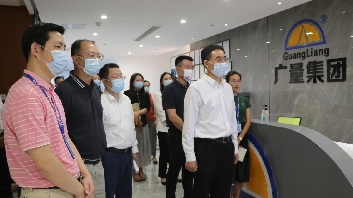 东莞市人大常委会潘新潮副主任莅临437ccm必赢国际集团调研