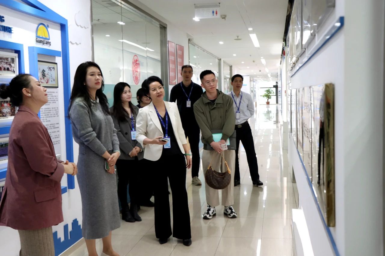 东莞市都会更新协会向导一行莅临437ccm必赢国际集团旅行交流